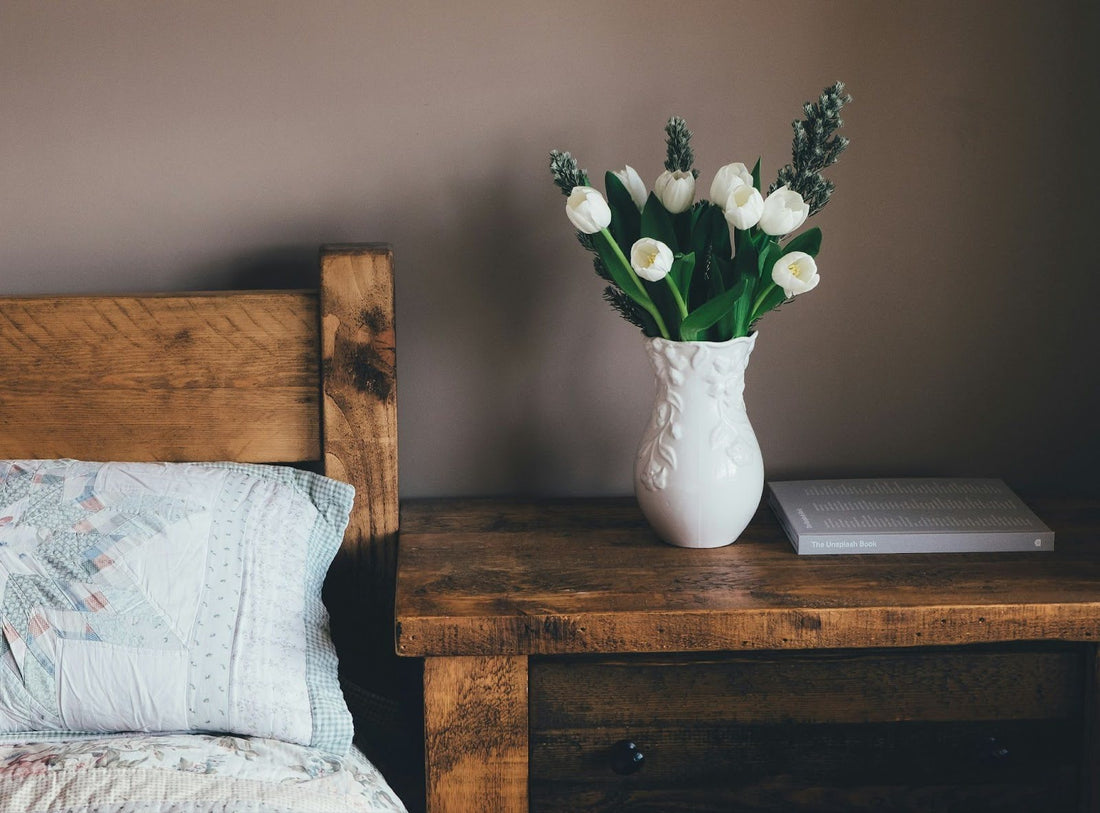 How To Decorate A Guest Room-Bloombar Flowers