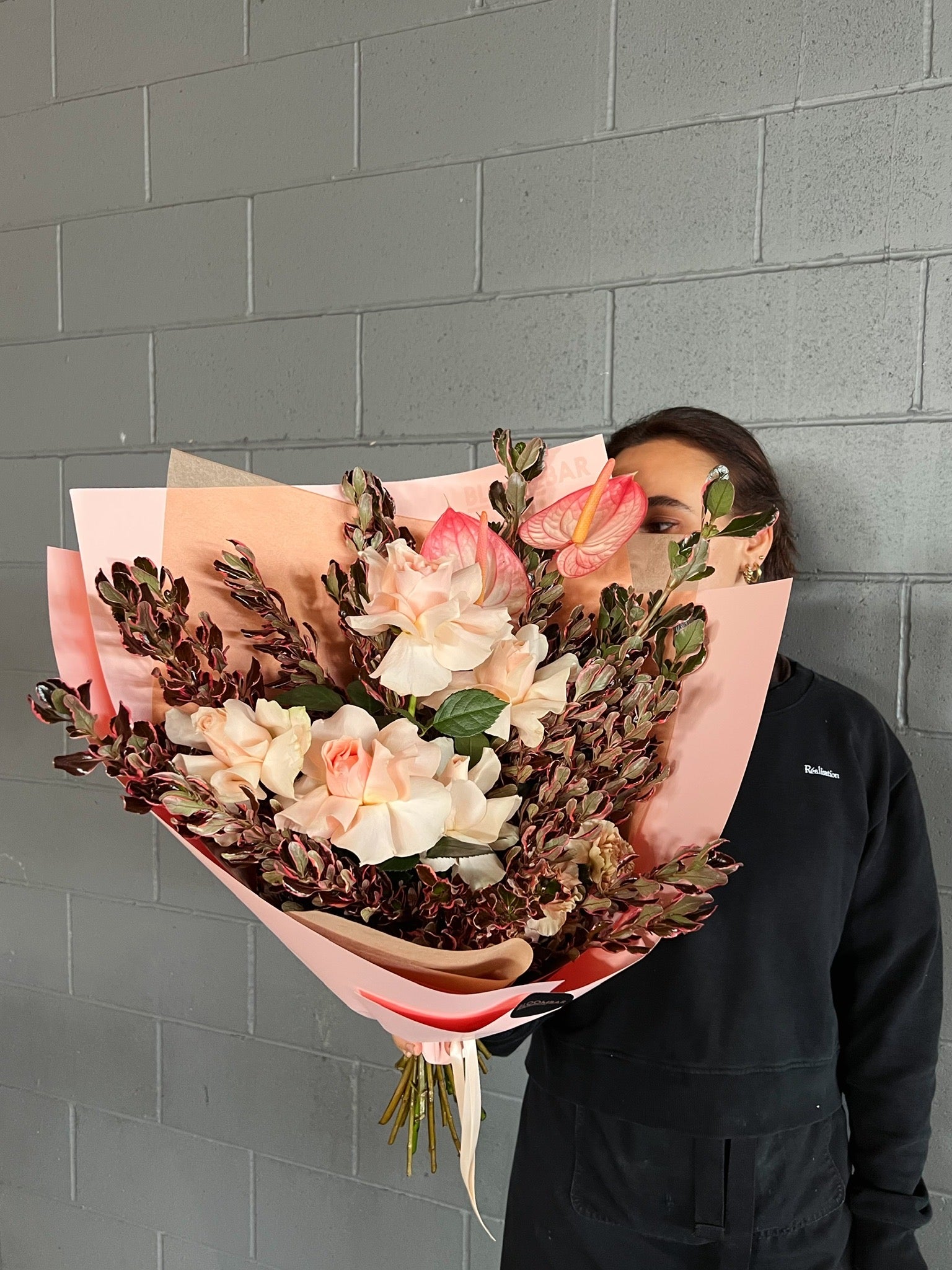 What To Write For Anniversary Flower Card Messages-Bloombar Flowers