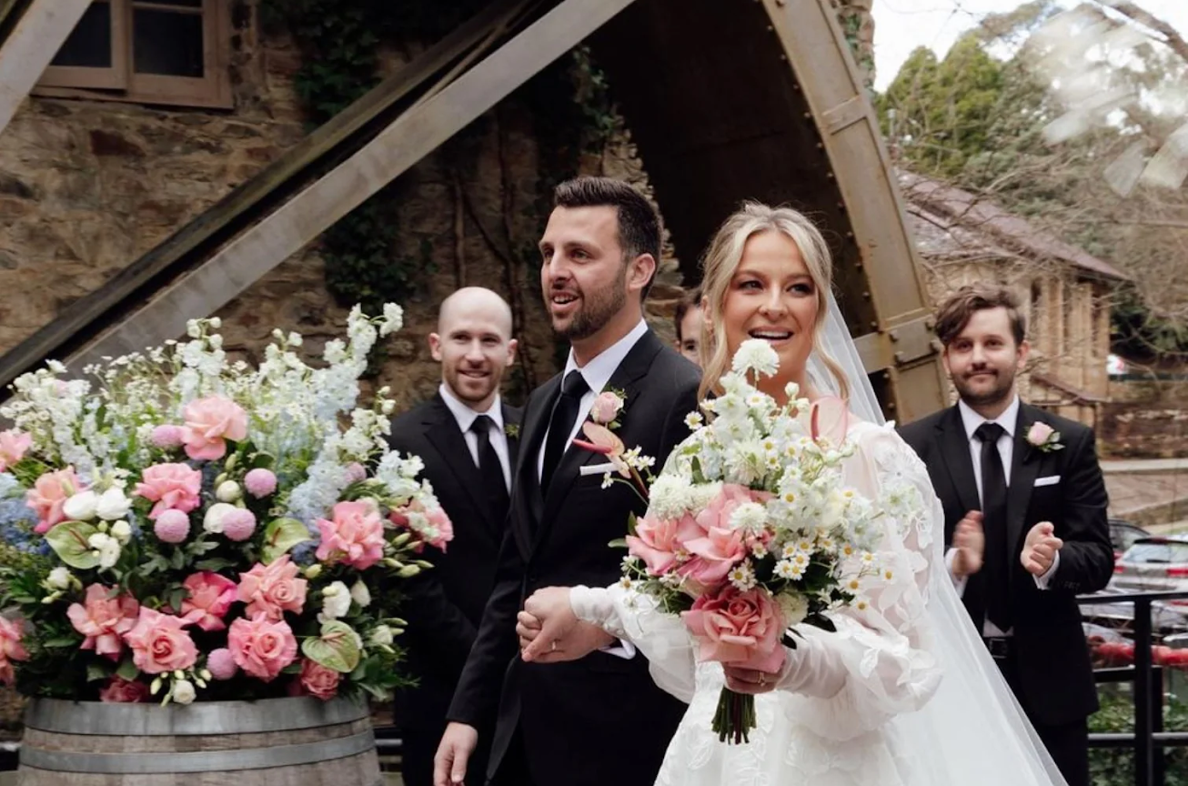 5 Themed Bridal Bouquet Ideas for Summer-Bloombar Flowers