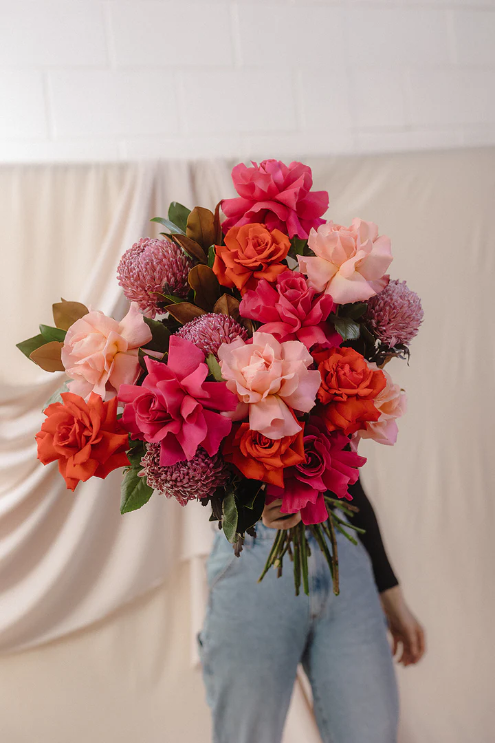 How To Make Flower Arrangements For Christmas: A Guide-Bloombar Flowers