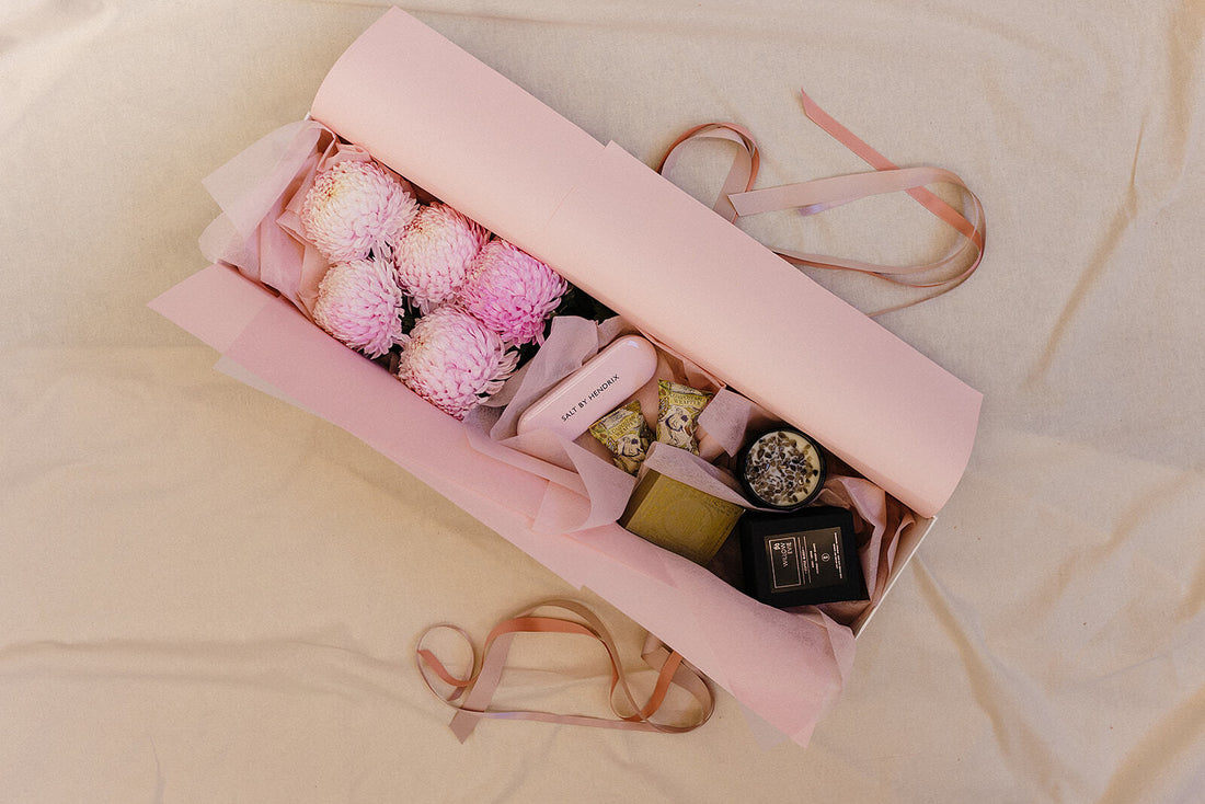 What Flower Symbolises Mother’s Day?-Bloombar Flowers