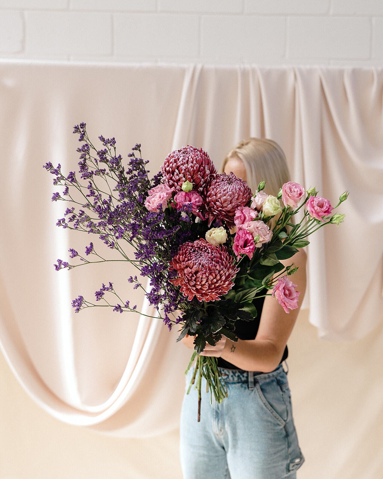 How to Make Mini Floral Bouquets from a Bucket of Blooms - Simple