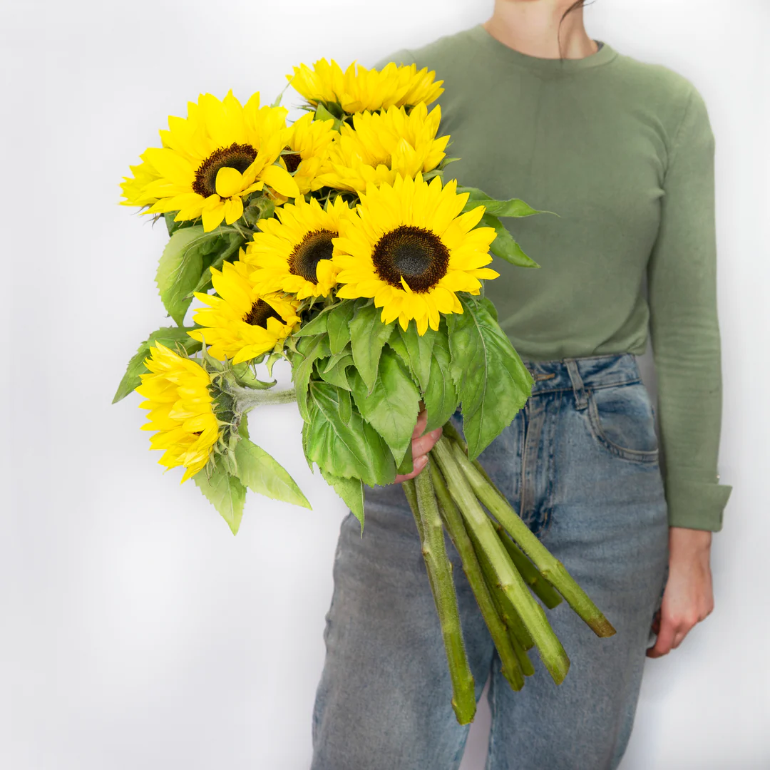 are flowers a good housewarming gift? - sunflowers