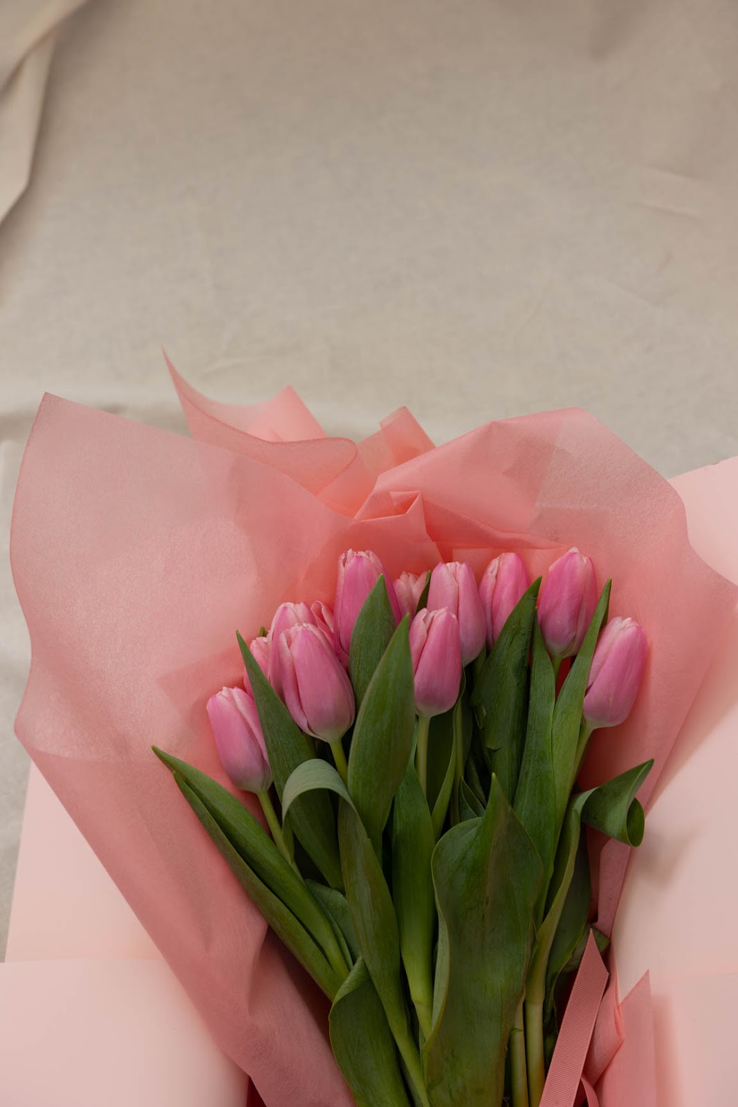 are flowers a good housewarming gift? - tulips